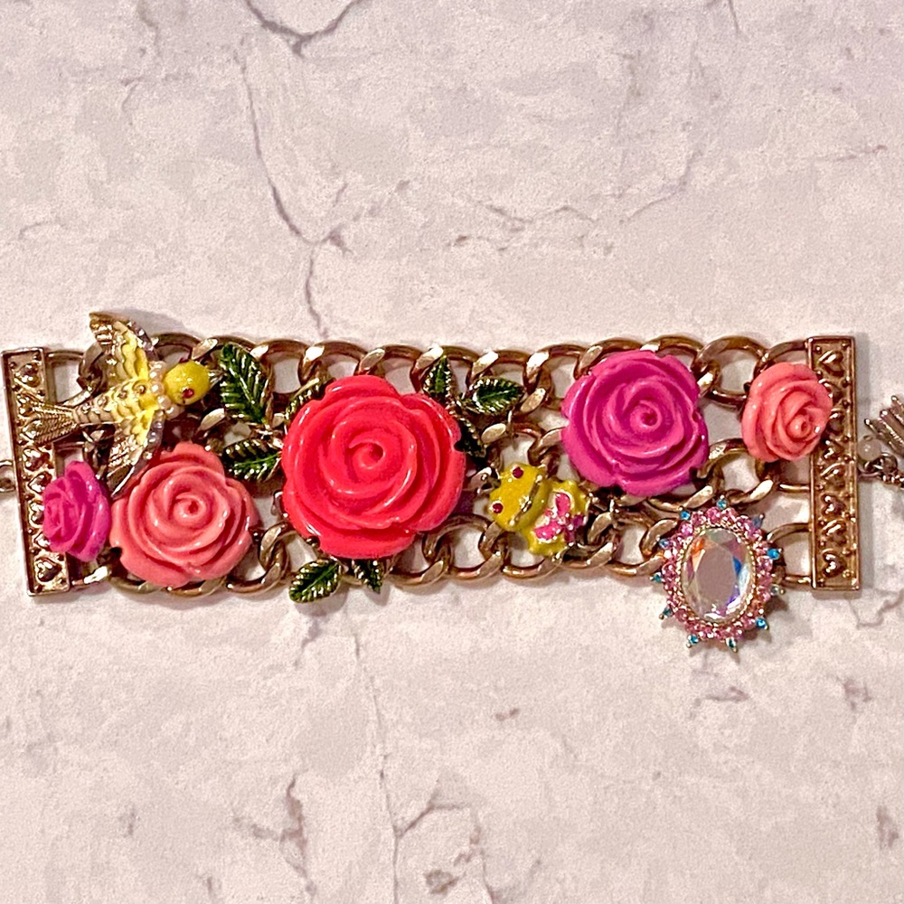 Betsey Johnson - Rose Garden Roses & Charms Toggle Bracelet Authentic